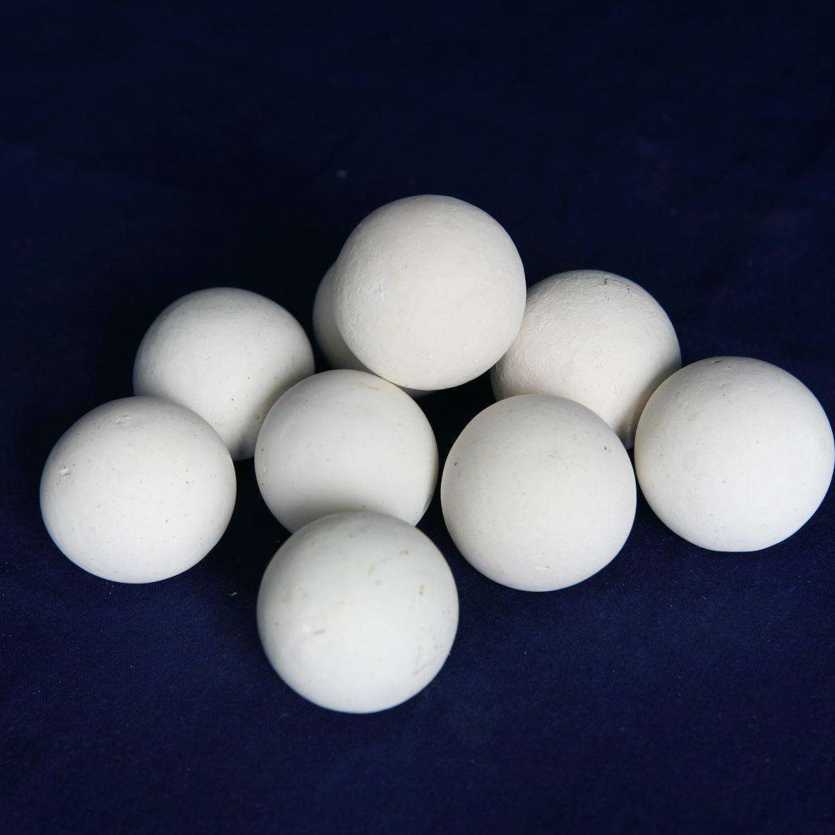 行情辽宁干燥脱水活性氧化铝球 高吸附优质活性氧化铝球今日的促销价格 活性氧化铝吸附剂