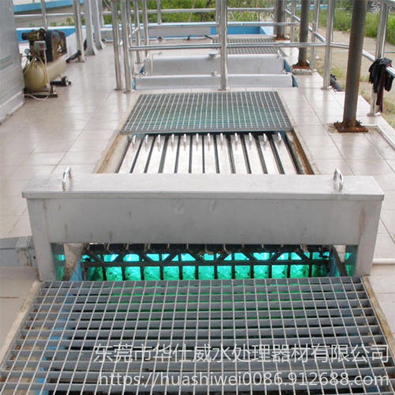 明渠式紫外线消块设备  湛江市城北污水处理厂  污水处理厂紫外线消毒膜块图片