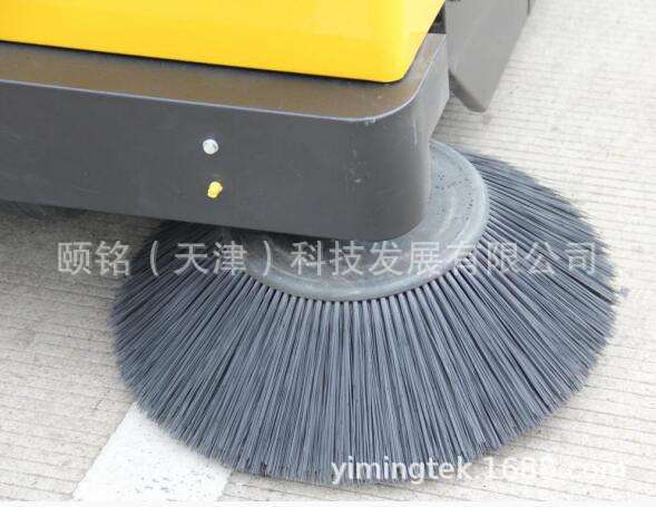 天津销售 洗地机 扫地机刷子 盘刷 滚刷 边刷 洗地机扫地机配件示例图2