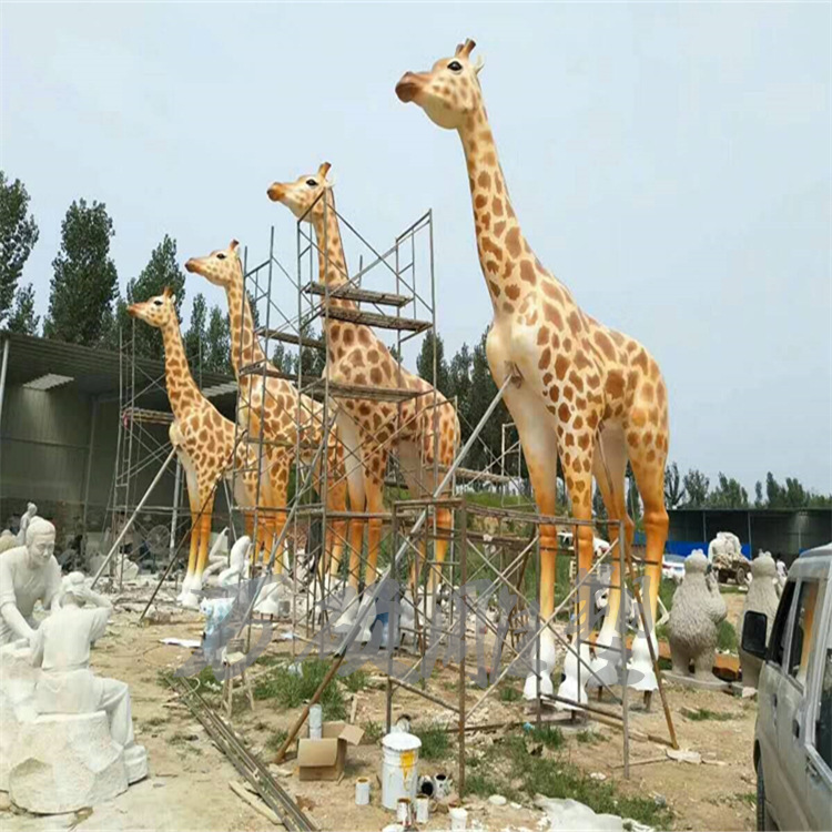 长颈鹿玻璃钢雕塑 大型户外园林景观仿真动物雕塑 城市绿地标志示例图4