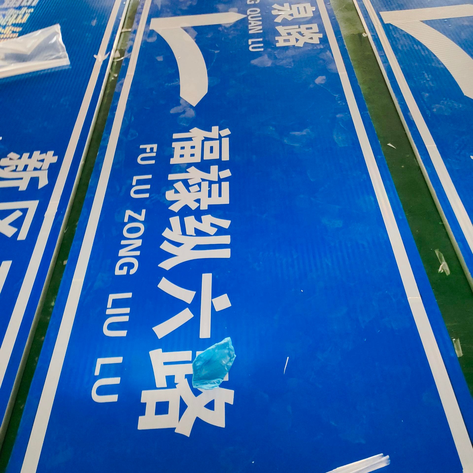 四川标志牌杆厂家 道路标志牌 指示交通标志杆 交通警示标牌价格