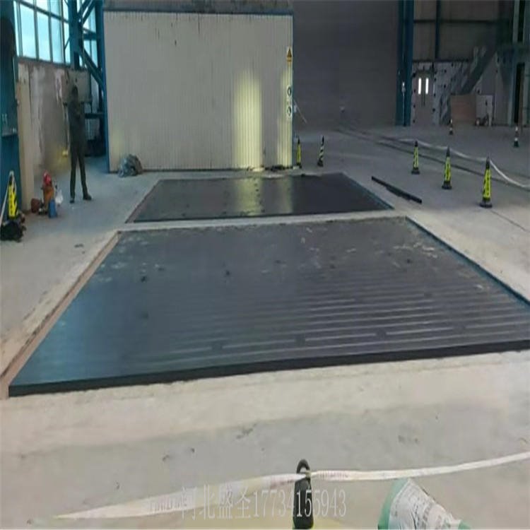 江苏铸铁焊接平台 铸铁工作台 铁地板 实用耐磨 盛圣