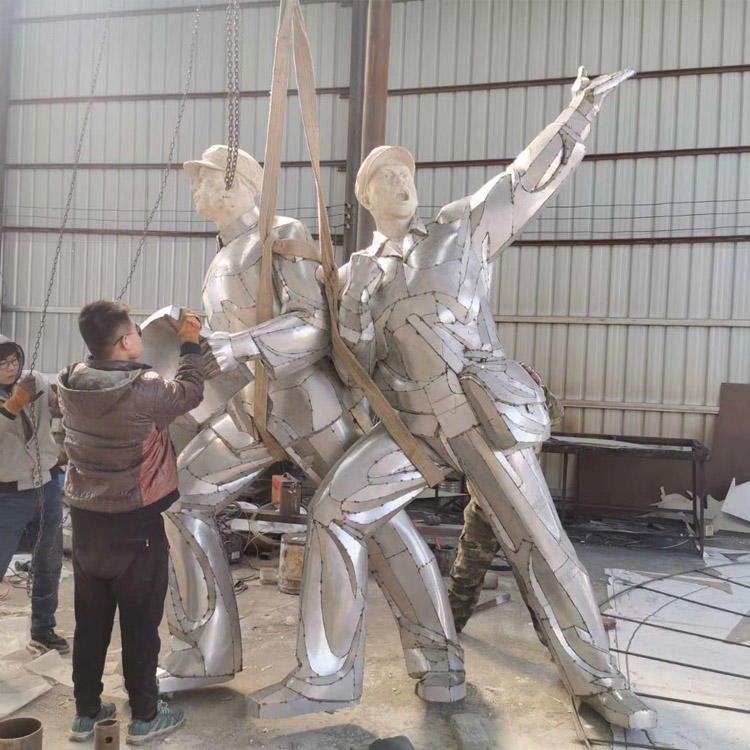 不锈钢人物雕塑 艺术人物雕塑 不锈钢几何人物造型雕塑 广场人物雕塑 不锈钢运动人物雕塑 怪工匠