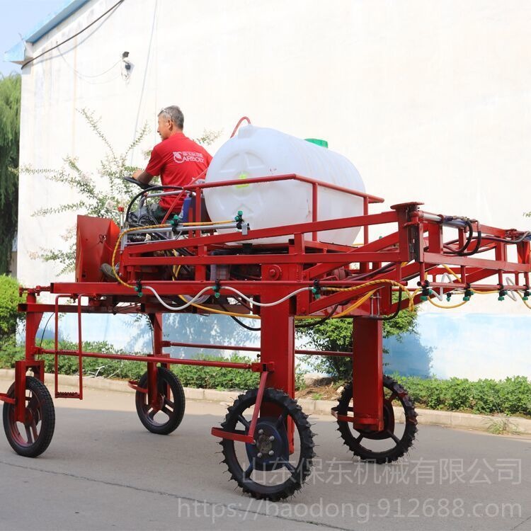 四轮车打药机  高喷杆自走式喷雾器  农用果园打药机厂家图片