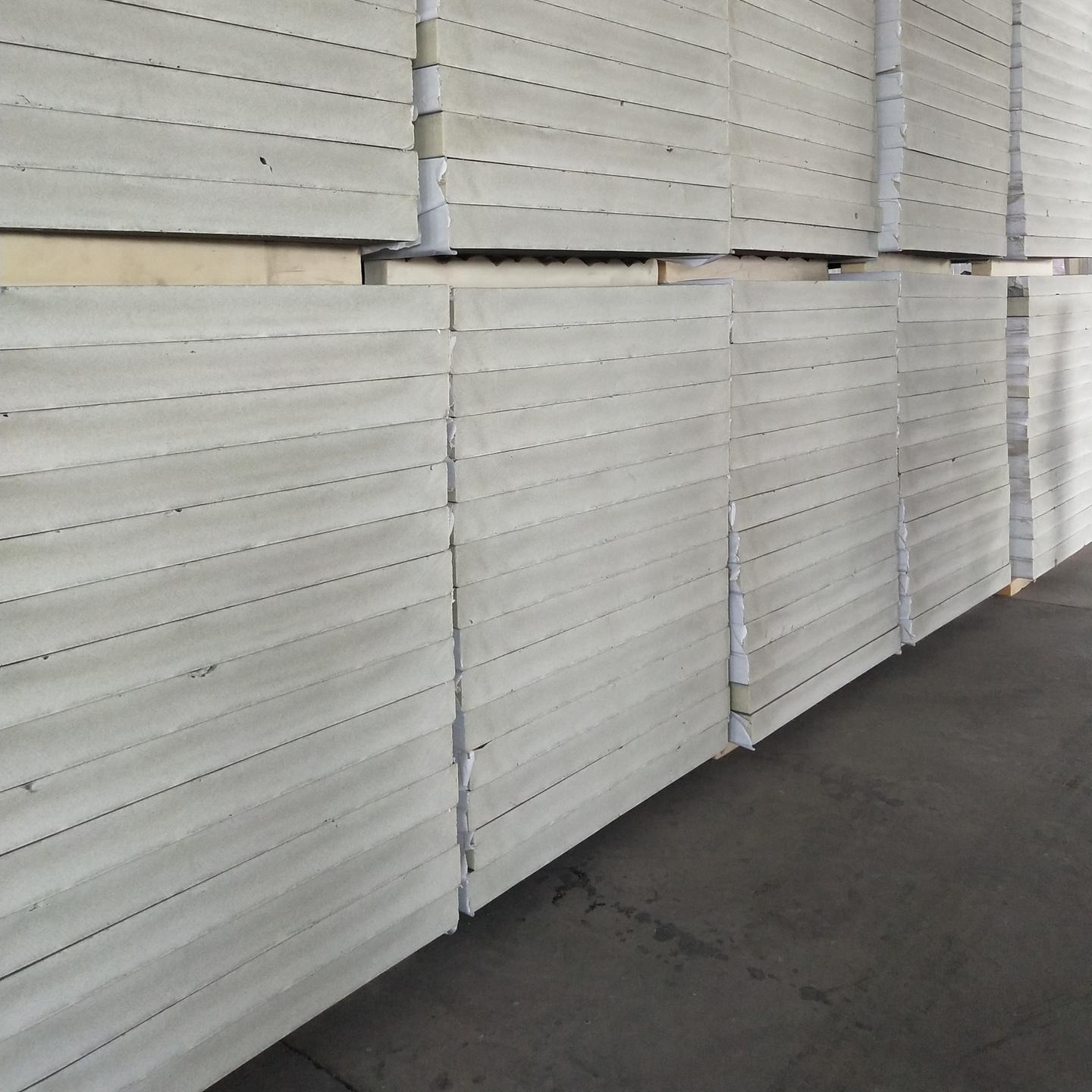 乌鲁木齐复合聚氨酯板 外墙保温 B1阻燃聚氨酯板冷库聚氨酯板生产厂家