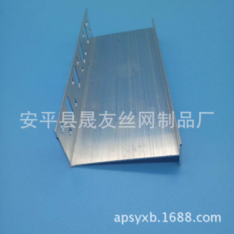 供应河南郑州外墙施工用保温板托架 U型铝合金卡条槽钢角钢托架示例图3