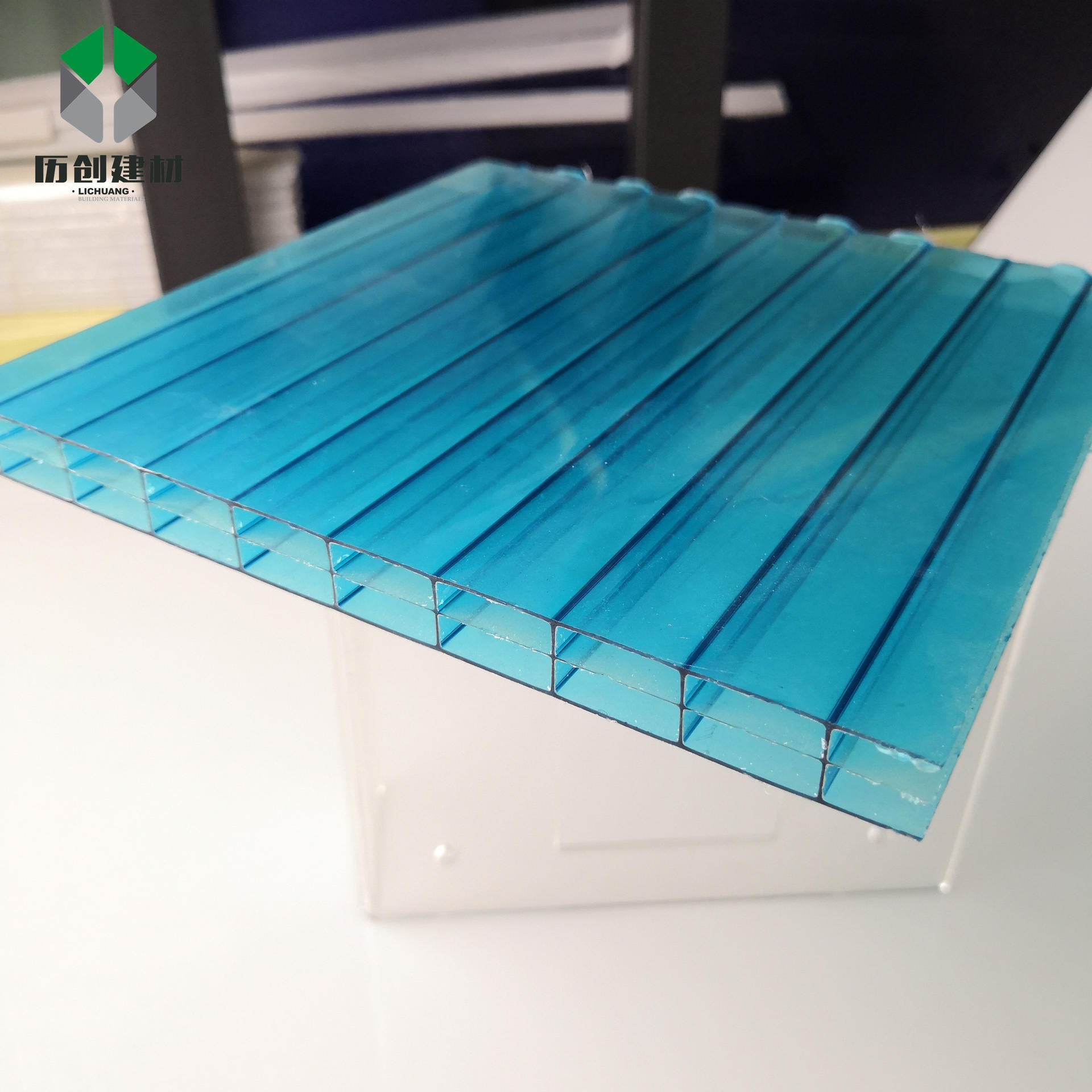 双层PC阳光板透明湖蓝雨棚大棚用聚碳酸酯14mm三层四层中空阳光板