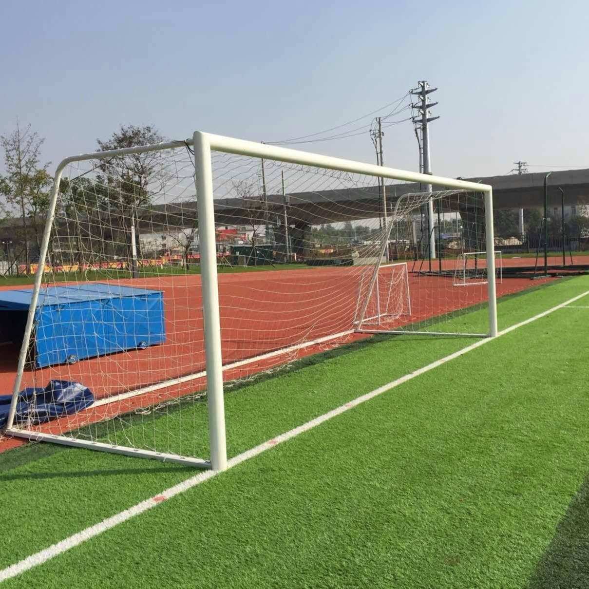 钢管加厚足球门 足球门生产厂家    可移动足球框  学校比赛专用足球门