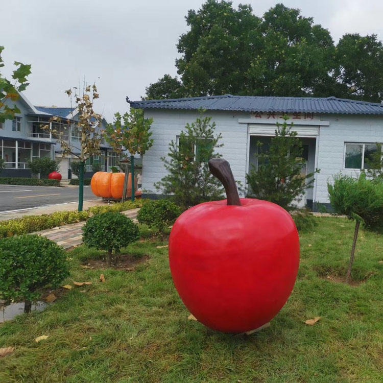 定制玻璃钢红苹果雕塑 仿水果果子造型雕塑 农场景观装饰雕塑摆件 佰盛图片