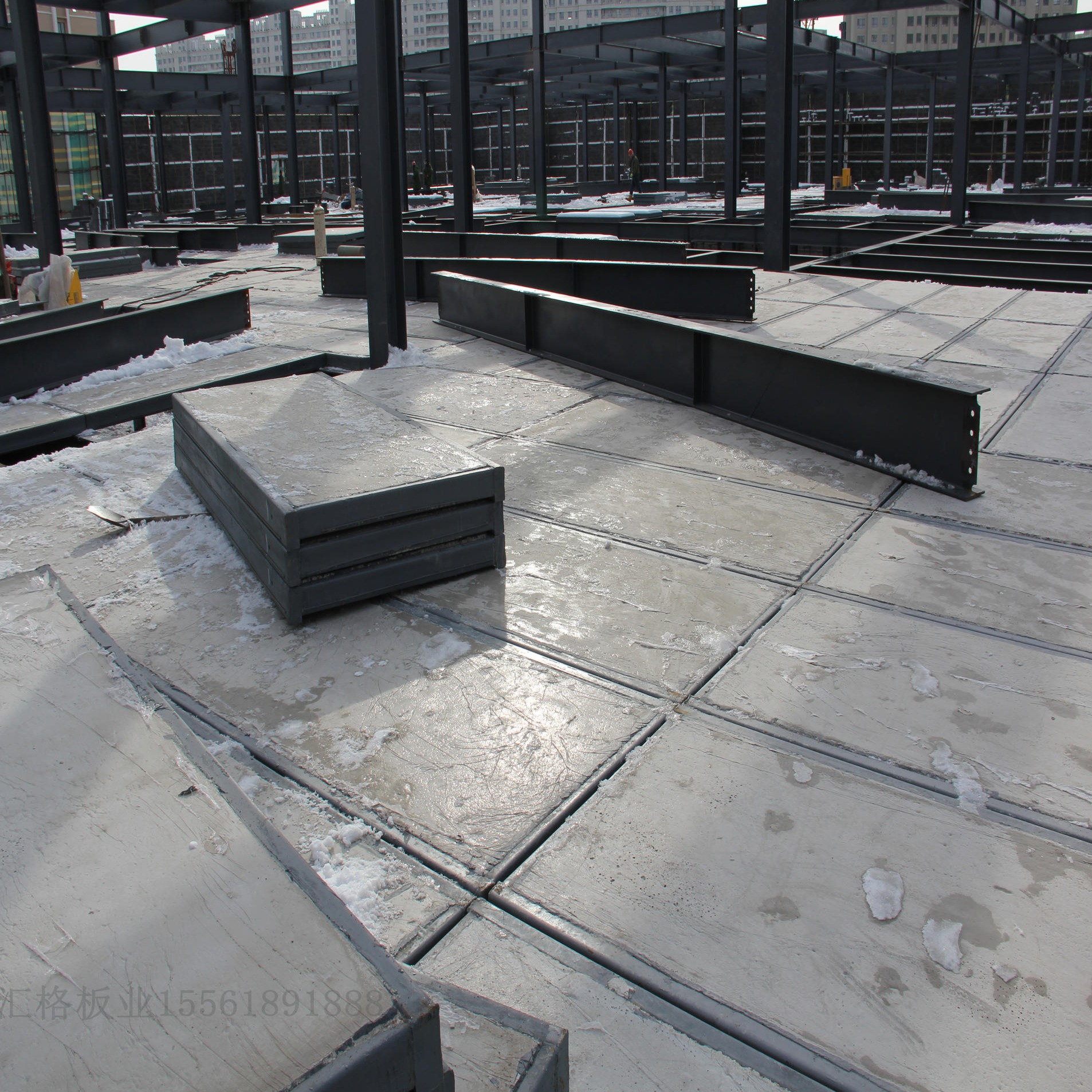高质量钢骨架轻型屋面板，钢骨轻型架楼板，钢骨架轻型墙板生产厂家按国标制作