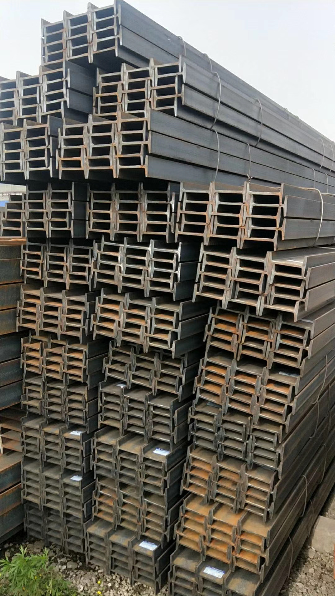 钢材一站式服务商钢结构厂房搭建工字钢 钢结构桥梁工字钢规格齐全