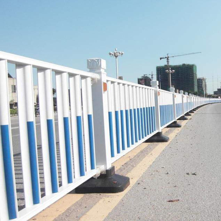 城市道路公路交通护栏市政道路隔离围栏交通设施护栏栏杆防撞示例图16
