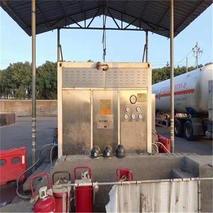 贵州回收二手LNG加气站设备  二手加注撬设备  二手加气站设备   回收轻烃油回收处理设备