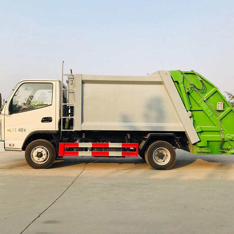 【垃圾车】定金东风多利卡5方压缩式垃圾车 自卸式清洁环卫垃圾车