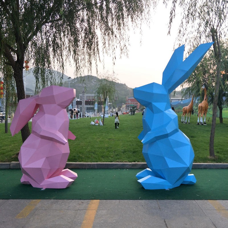不锈钢几何兔子雕塑 切面兔子雕塑 抽象动物雕塑加工厂家 唐韵园林