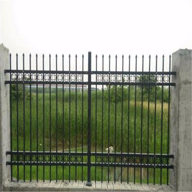 孝中 锌钢护栏粉末喷涂设备 锌钢护栏热镀锌围栏 镀锌钢护栏价格