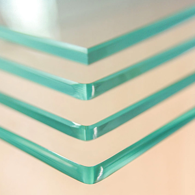 厂家直销钢化玻璃4-12MM，超白钢化玻璃，专业定制