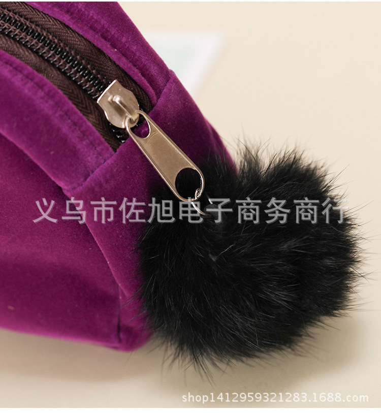厂家直销可爱笔袋手拿绒布包大容量收纳包俏皮猫咪化妆包现货批发示例图12