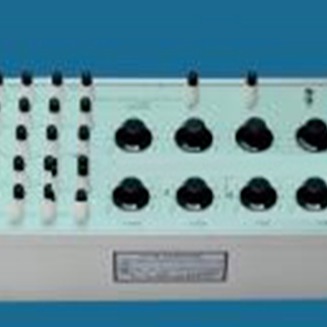FF高阻电阻箱/绝缘电阻表标准电阻器（高阻箱）中西器材型号:M398263-ZX79G  库号：M398263