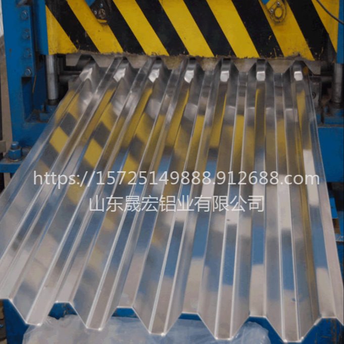 山东厂家供应YX15-225-900毫米3004材质铝合金压型铝板