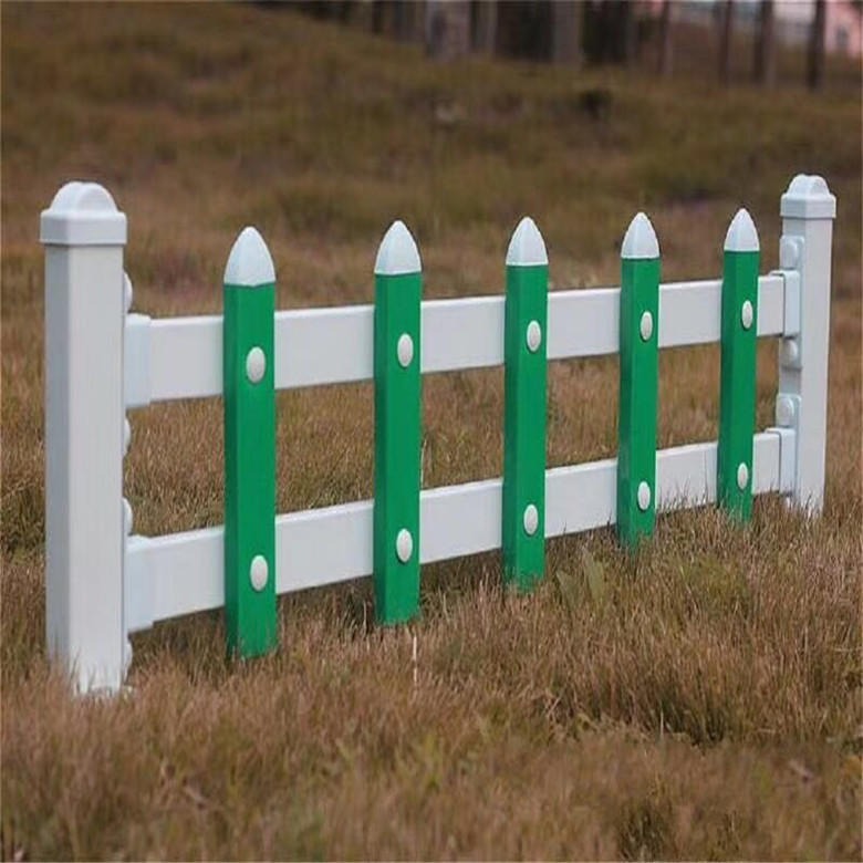 草坪护栏厂家供应 绿化带草坪护栏 德兰PVC塑钢草坪护栏