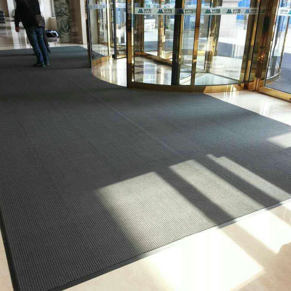 直销防滑地毯  酒店商场办公室铺设地毯 防滑除尘地毯图片