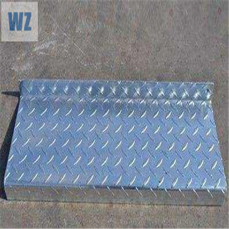 花纹钢盖板 复合钢盖板 镀锌钢盖板 网众钢格板定制