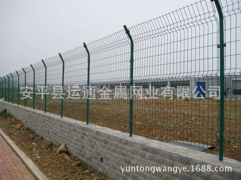 【工程施工】高速公路、铁路专用铁网围栏机场框架护栏网厂示例图8