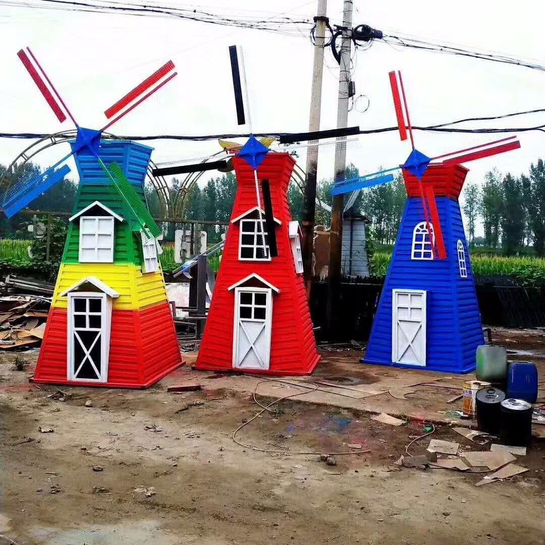 定制玻璃钢风车雕塑  风车房子雕塑  荷兰风车雕塑价格  永景园林雕塑