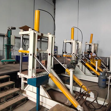 坤泰重力铸造机 重铸机 汽配件重力铸造机厂家直销