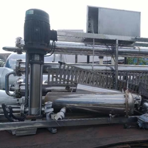 回收二手8吨全不锈钢水处理设备一套    6吨水处理设备   二手强制循环蒸发器图片