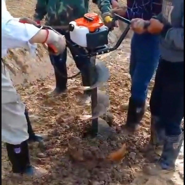 螺旋取土钻孔器 带动力掏桩芯泥巴 自动清桩取土工具