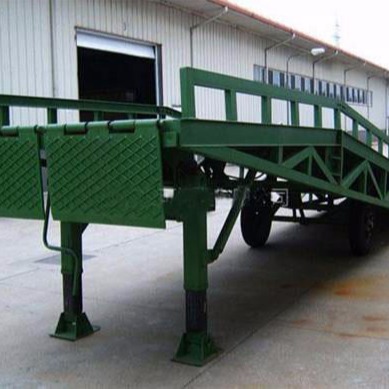 移动式平台 装卸机械登车桥 沈阳市直销大吨位移动式登车桥