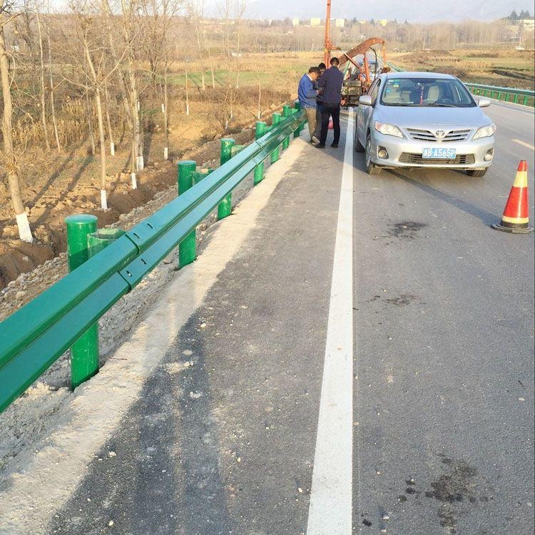 襄阳高速公路护栏板 阳迪 波形护栏 生产 高速公路波纹板厂家