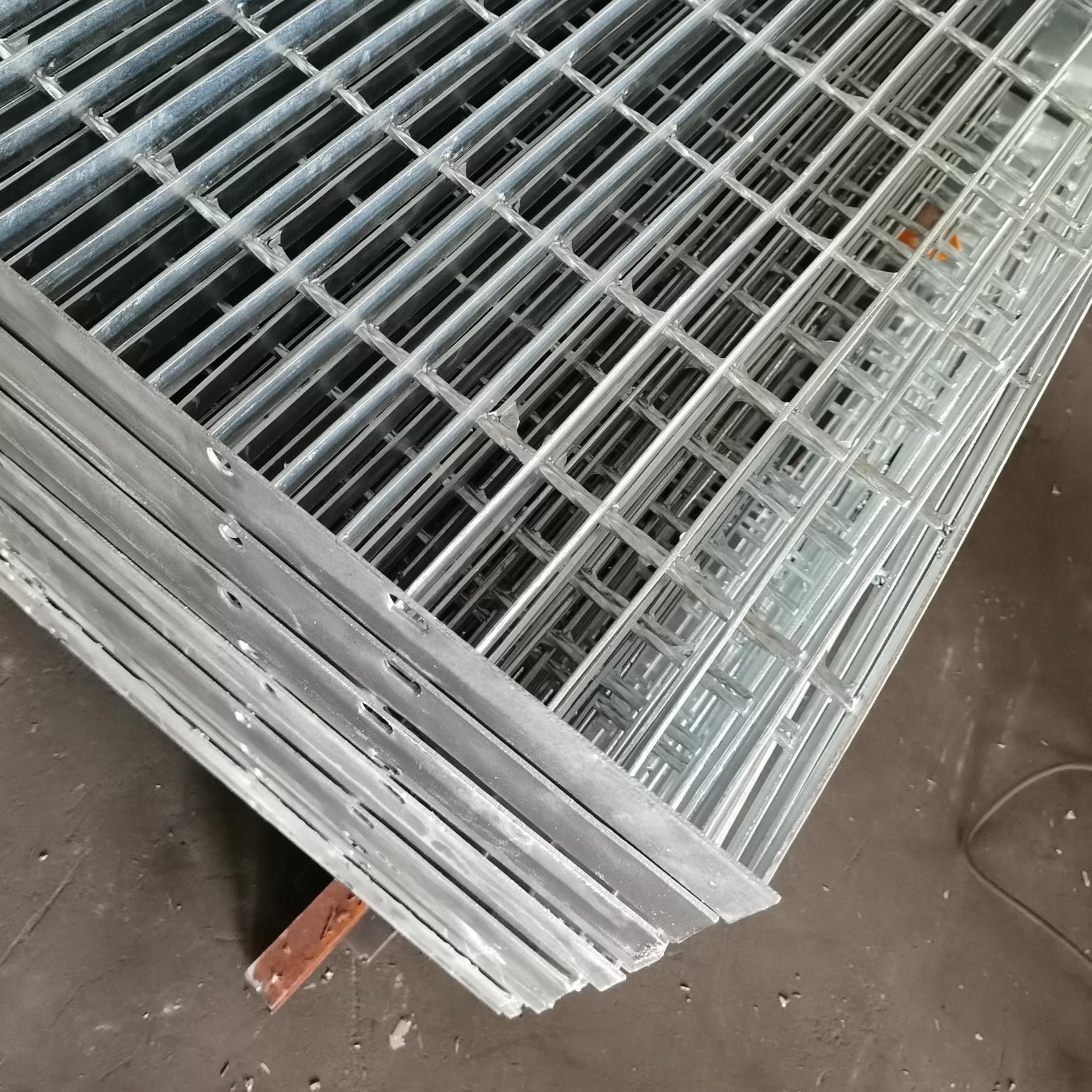 恩宏格栅板 厂家生产 热镀锌钢格栅板 不锈钢格栅板