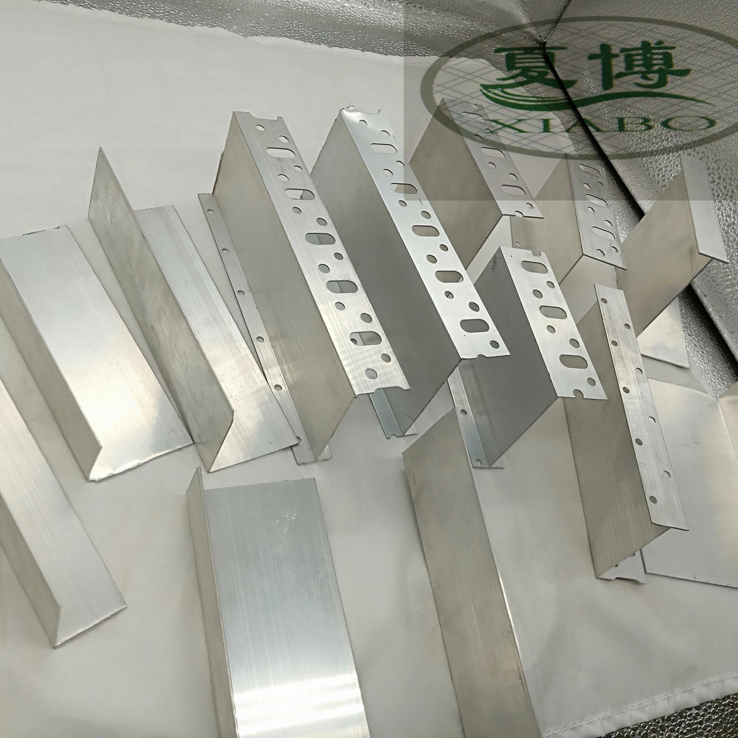 河北厂家夏博批发零售H型铝合金托架 双边托架  镀锌板托架