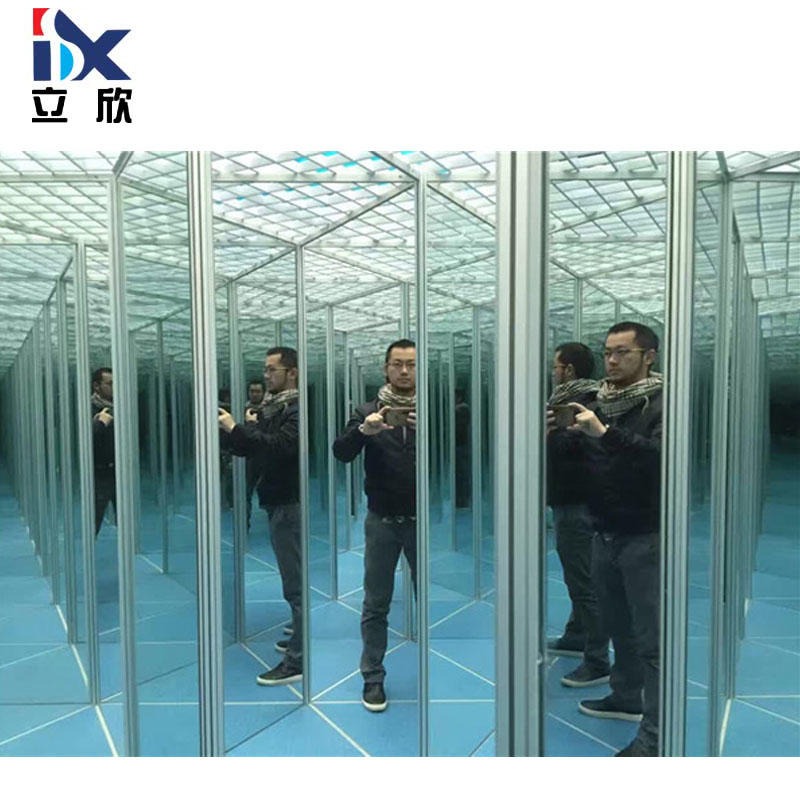 立欣加工定制 镜子迷宫用六棱柱铝合金六棱柱柱展览展示器材六棱柱镜子迷宫专用图片