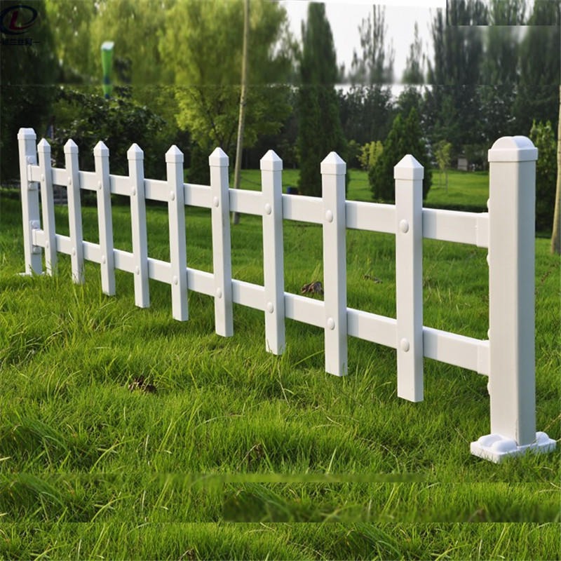 塑料护栏 PVC草坪护栏 德兰花园草坪栅栏现货批发