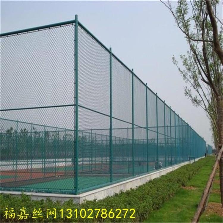 网球隔离网 足球场护栏网 球场隔离护栏网图片