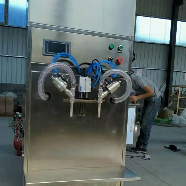 尿素灌装机 车用氨水灌装机 双头自流式液体定量灌装机 _天鲁液体灌装机