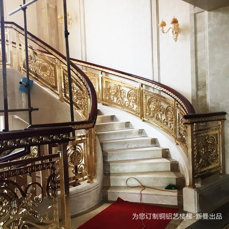 三门峡玫瑰金铜艺护栏 激光雕花镂空楼梯护栏