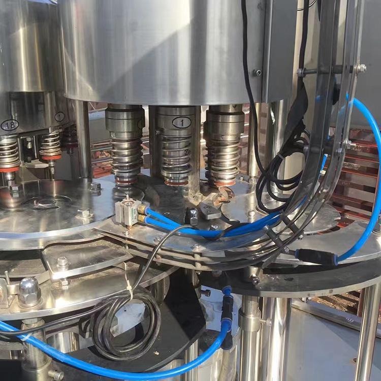 玻璃瓶热罐装灌装机 胜祺 厂家供应 二手分体灌装机