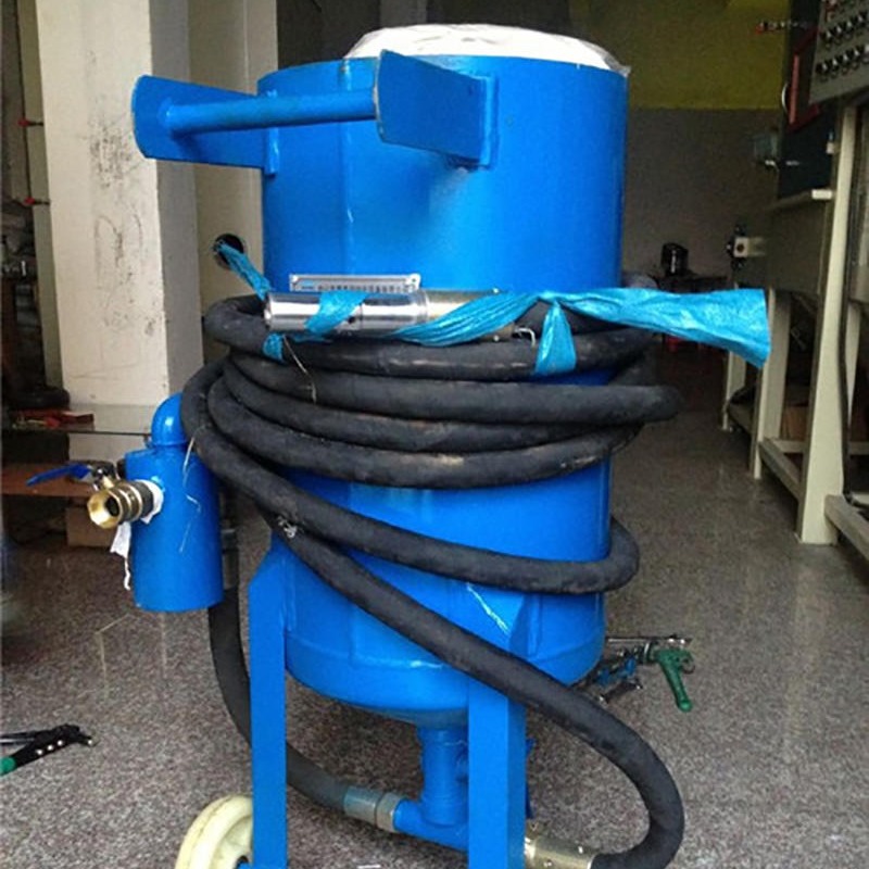 广东中山 移动喷砂机 燃气柜蒸柜表面处理水喷砂机 除锈喷砂罐图片