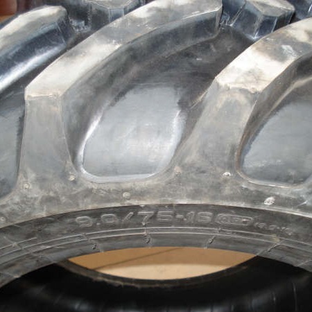 拖拉机轮胎型号9.5-16人字轮胎型号甲子农用轮胎9.5-16拖拉机轮胎耐磨王轮胎