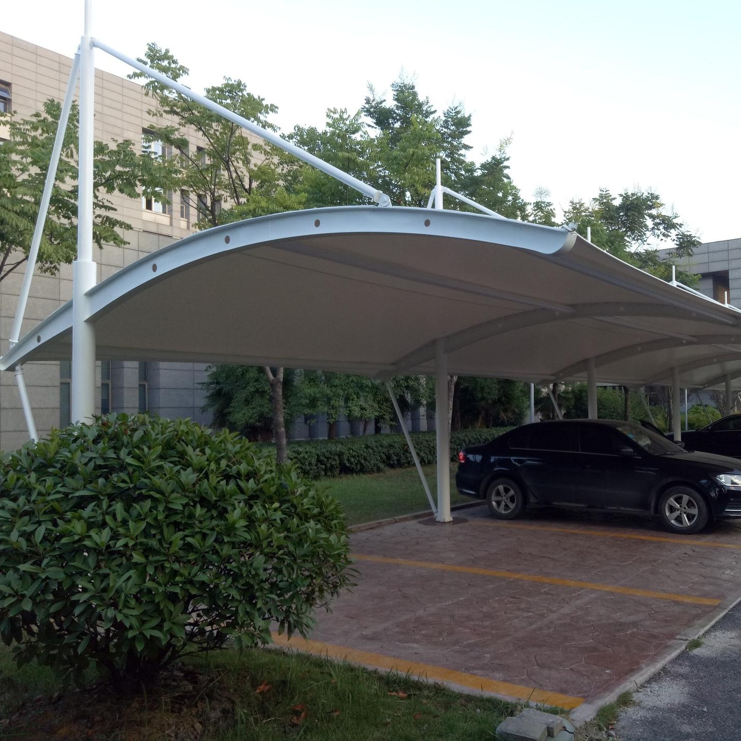 广西南宁膜结构车棚 汽车棚 停车棚 遮阳棚 公司承接各种膜结构工程