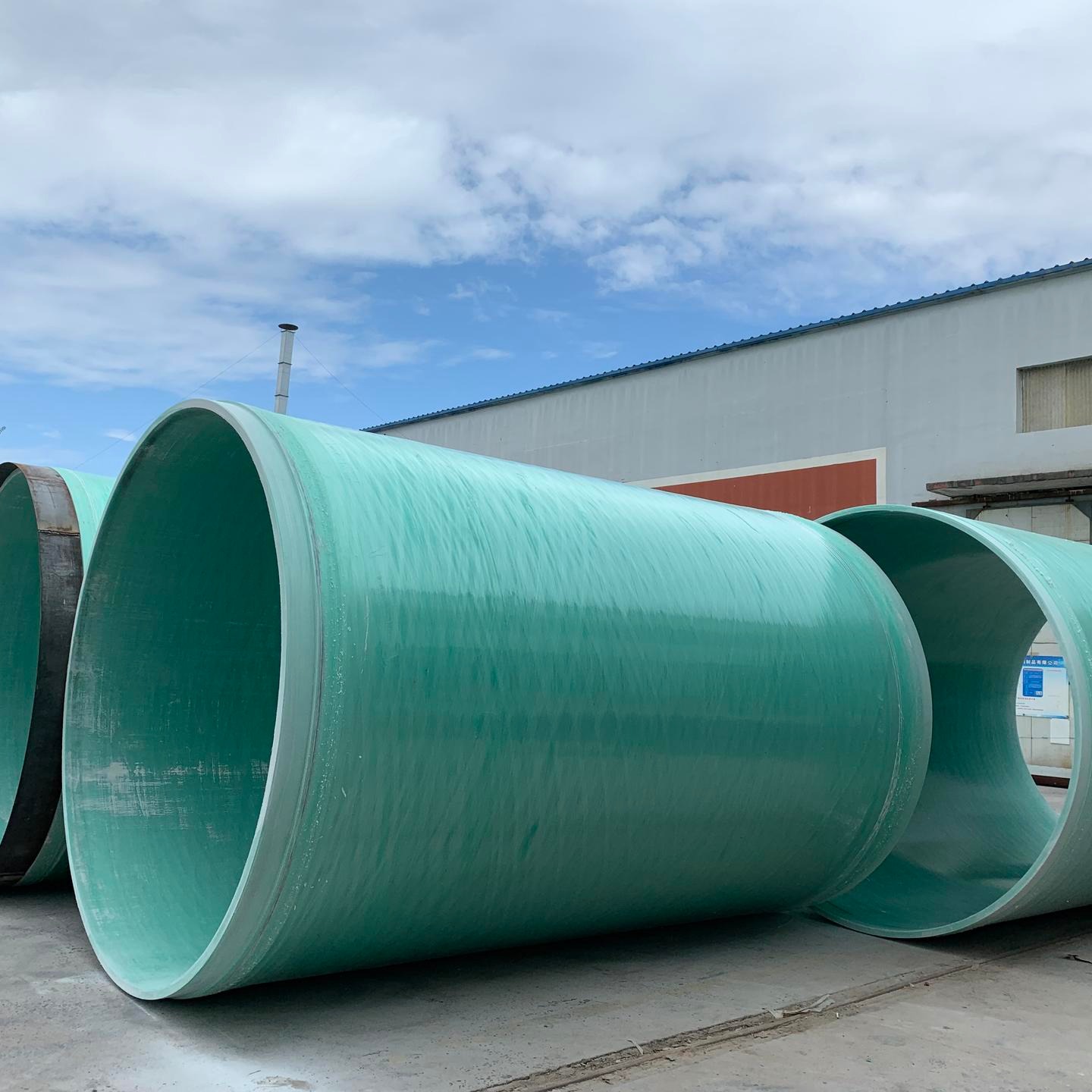 厂家定制玻璃钢顶管DN2400玻璃钢顶管排水管货源