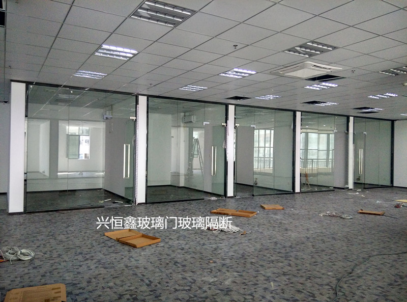 深圳玻璃门办公室玻璃隔墙店铺玻璃门商场玻璃门密码锁玻璃门维修