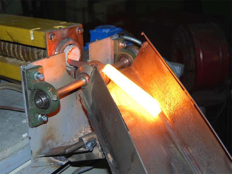 山东厂家直销铁棒加热锻造炉节能圆钢加热炉节能省电