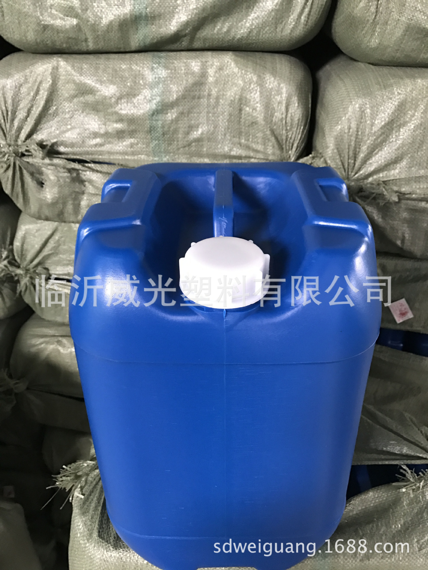 25L 蓝色化工液体桶 抗摔高韧性塑料桶 防滑塌设计 化工专用桶示例图3