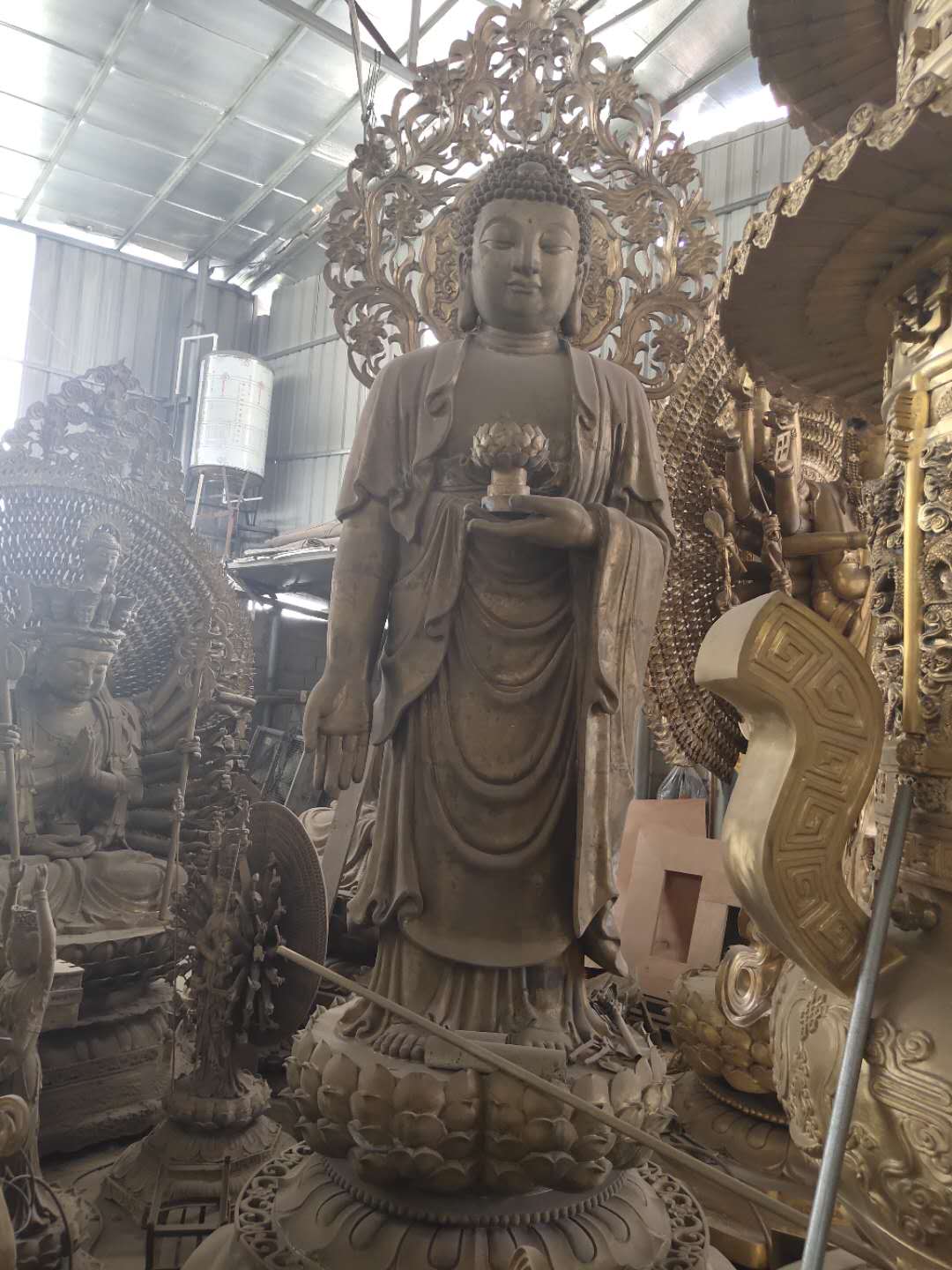 佛像 本厂专业铸造精品贴金西方三圣佛像 寺庙西方三圣菩萨佛像 坐像西方三圣佛像